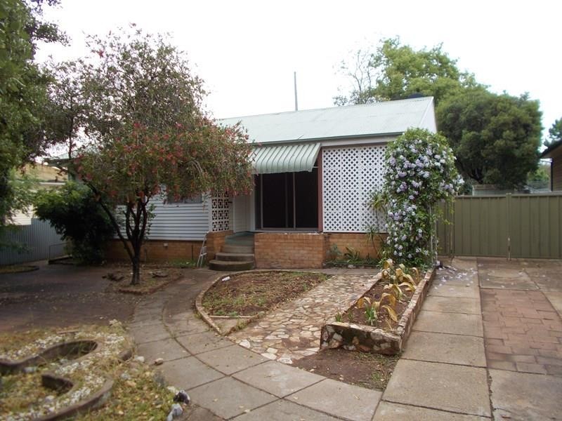 24 Naman St, Dubbo NSW 2830