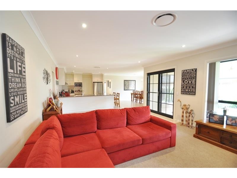 35 Cypress Point Dr, Dubbo NSW 2830