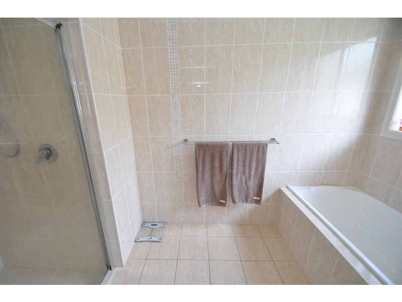 35 Cypress Point Dr, Dubbo NSW 2830