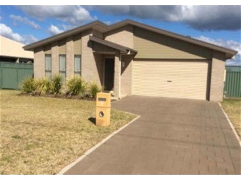 7 Argyle Ave, Dubbo NSW 2830