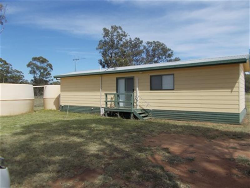 12 Goonoo St, Eumungerie NSW 2831
