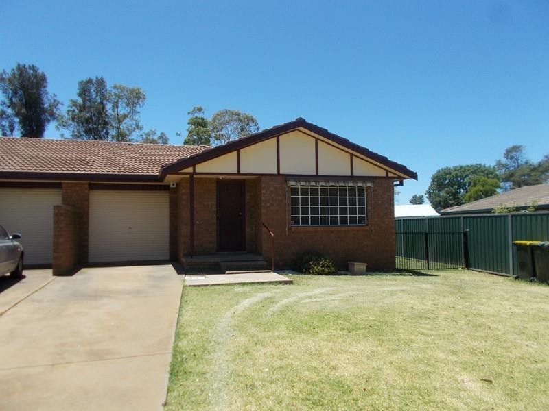 4B Highview Pl, Dubbo NSW 2830