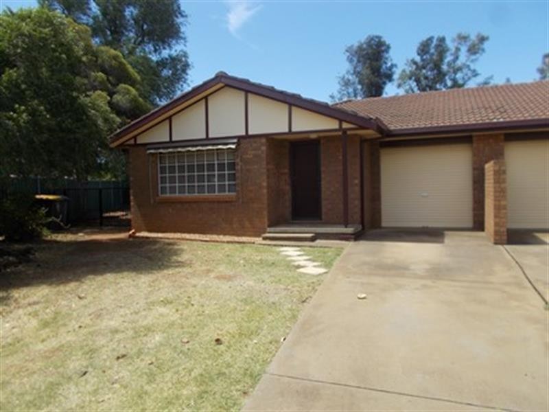4A Highview Pl, Dubbo NSW 2830