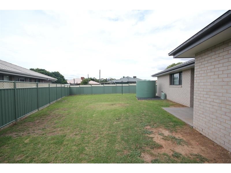 11 Shetland Ave, Dubbo NSW 2830
