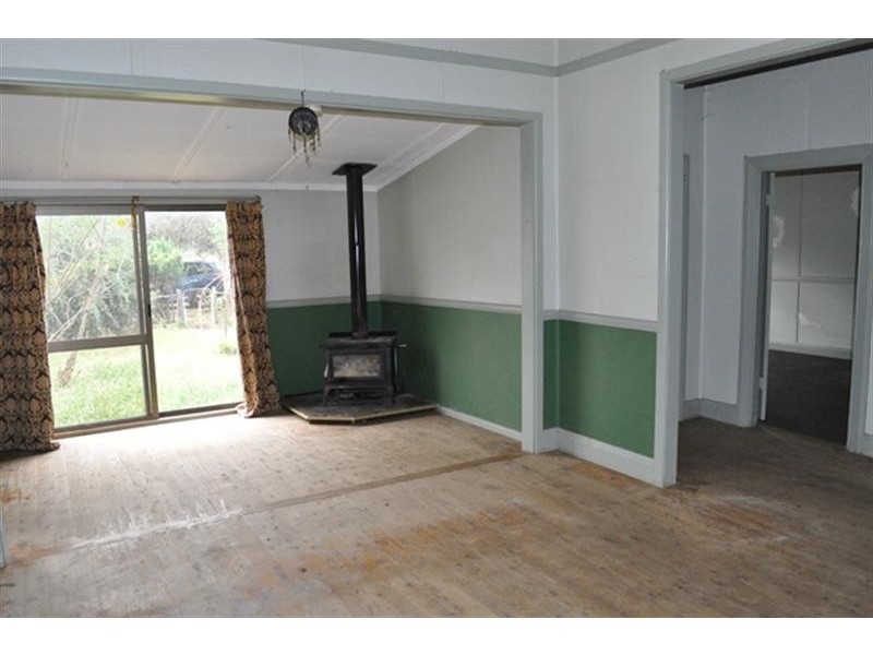 17 Yalcogran St, Mendooran NSW 2842