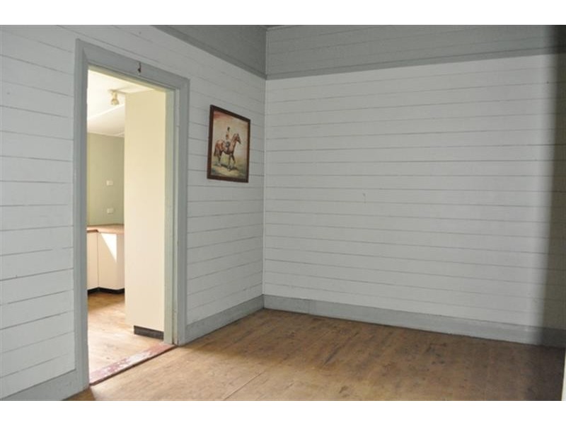 17 Yalcogran St, Mendooran NSW 2842