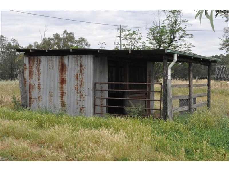 17 Yalcogran St, Mendooran NSW 2842