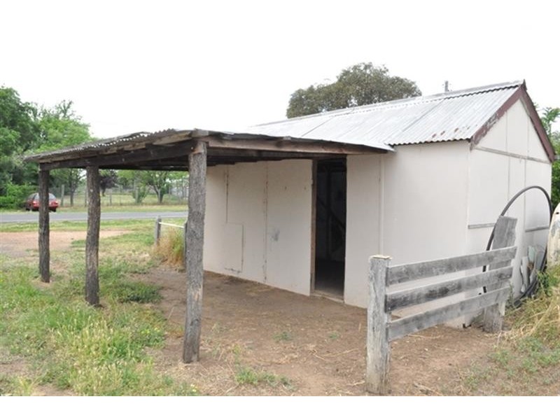 17 Yalcogran St, Mendooran NSW 2842