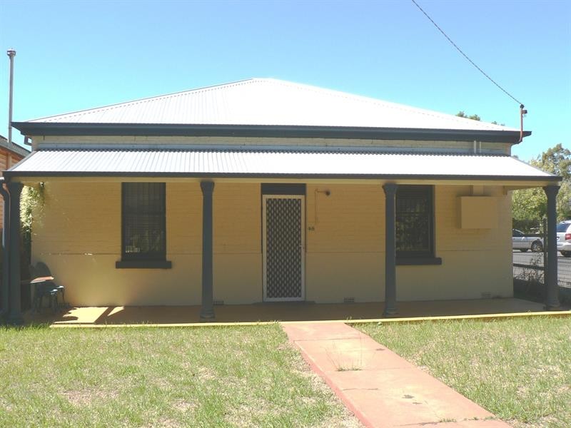 48 Carrington Ave, Dubbo NSW 2830