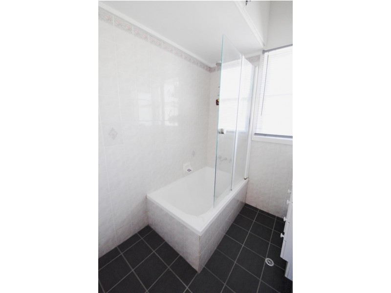 102 Jubilee St, Dubbo NSW 2830