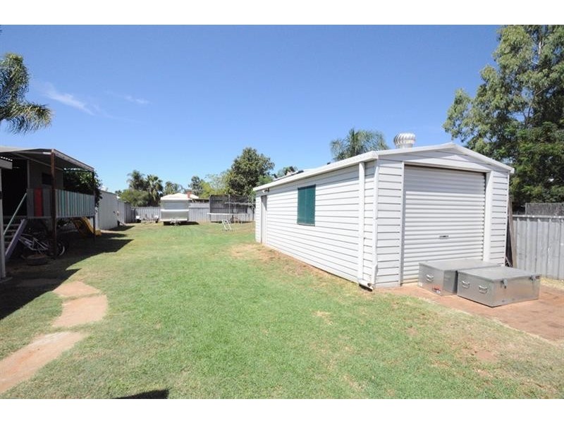 102 Jubilee St, Dubbo NSW 2830
