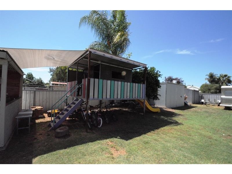 102 Jubilee St, Dubbo NSW 2830