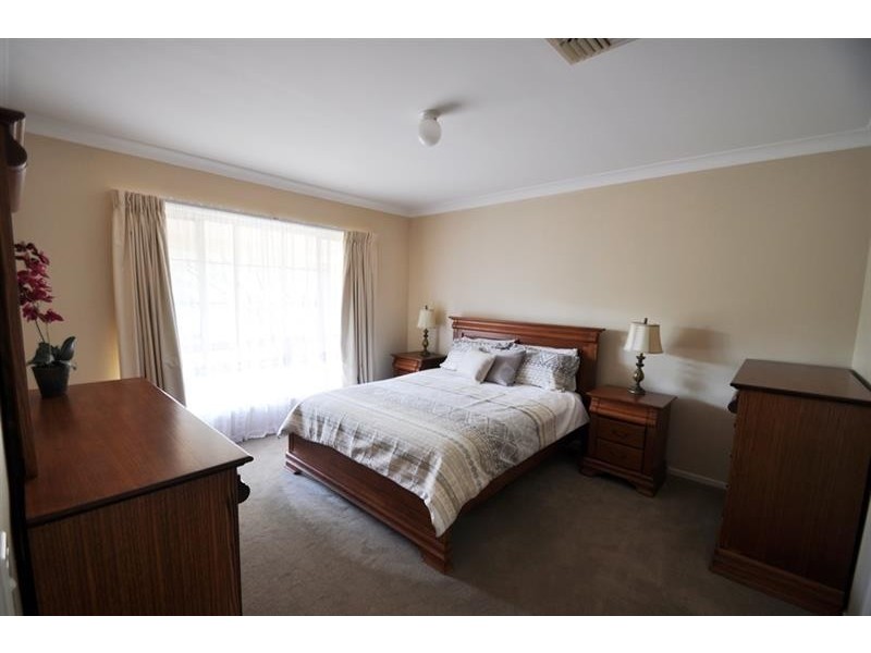 6 Windemere Ave, Dubbo NSW 2830