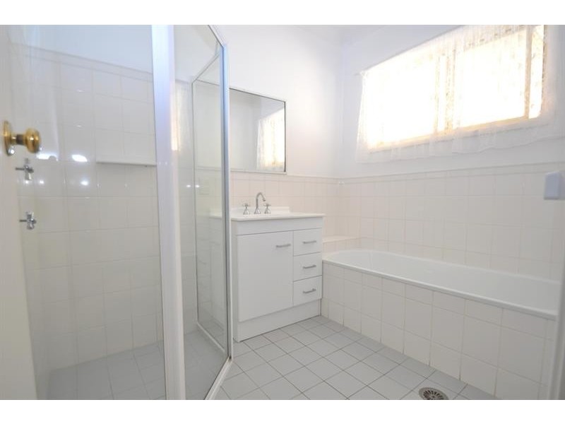 6 Windemere Ave, Dubbo NSW 2830