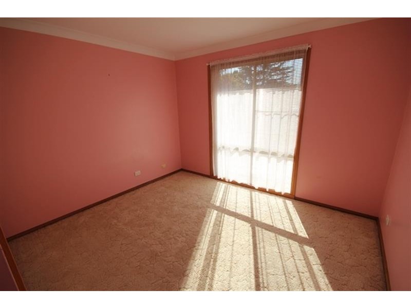 24 Meadowbank Dr, Dubbo NSW 2830