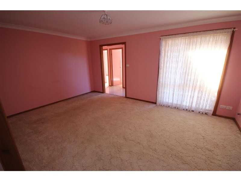 24 Meadowbank Dr, Dubbo NSW 2830