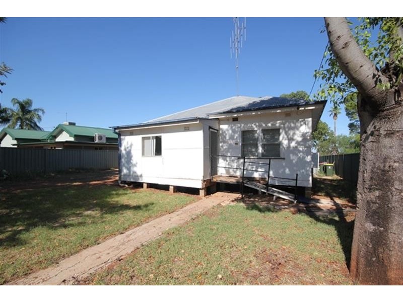 38A Derribong St, Peak Hill NSW 2869