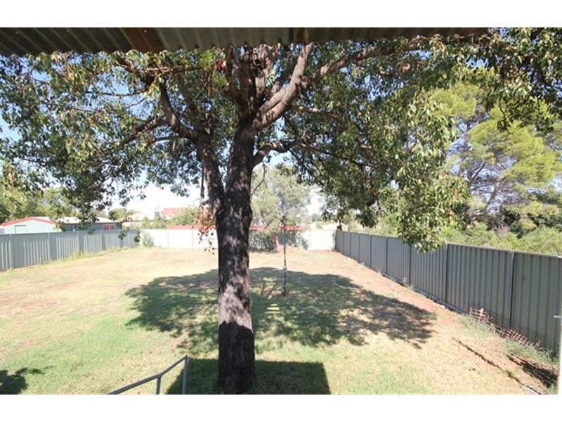 38A Derribong St, Peak Hill NSW 2869