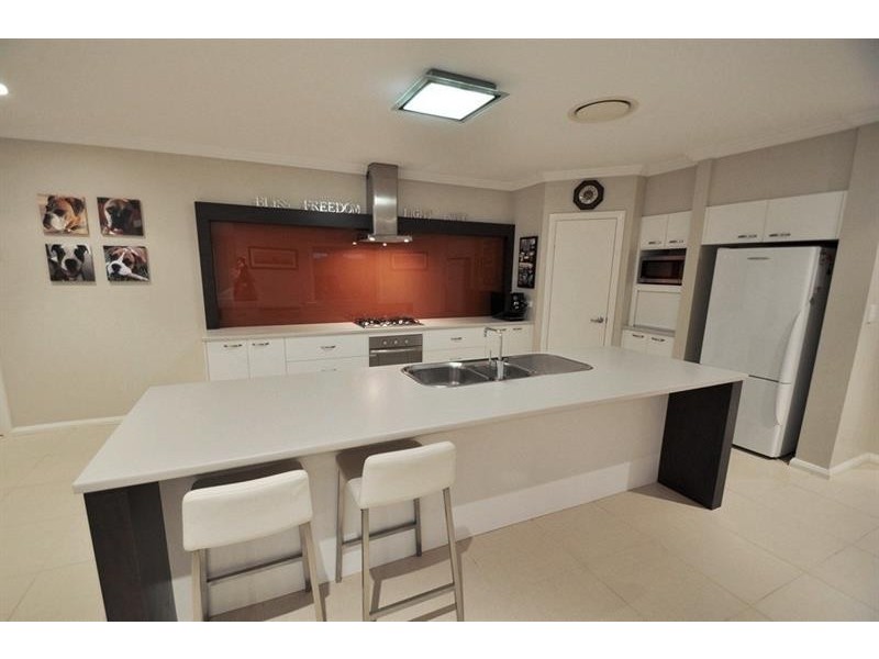 3 Hilton Pl, Dubbo NSW 2830