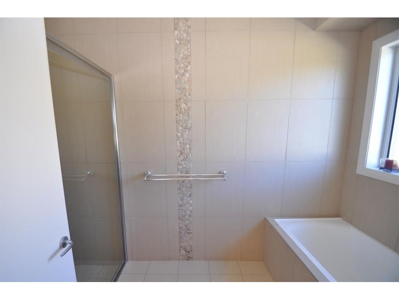 3 Hilton Pl, Dubbo NSW 2830