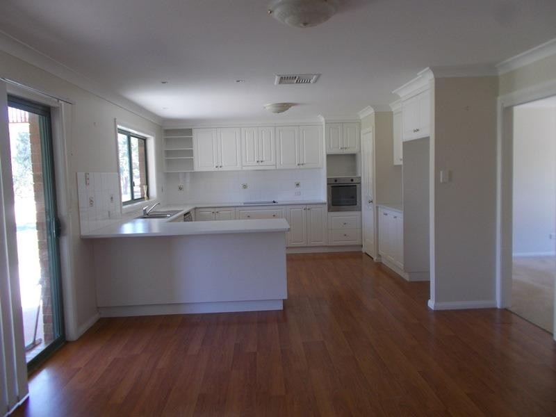 37 Torryburn Way, Dubbo NSW 2830