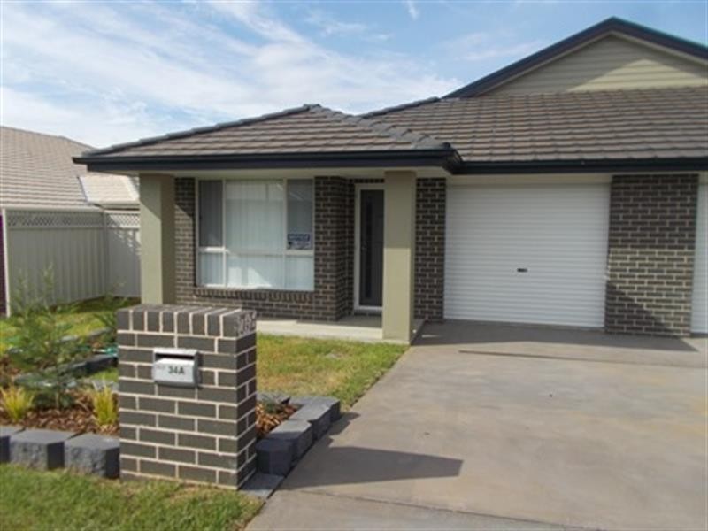 34A Lansdowne Dr, Dubbo NSW 2830