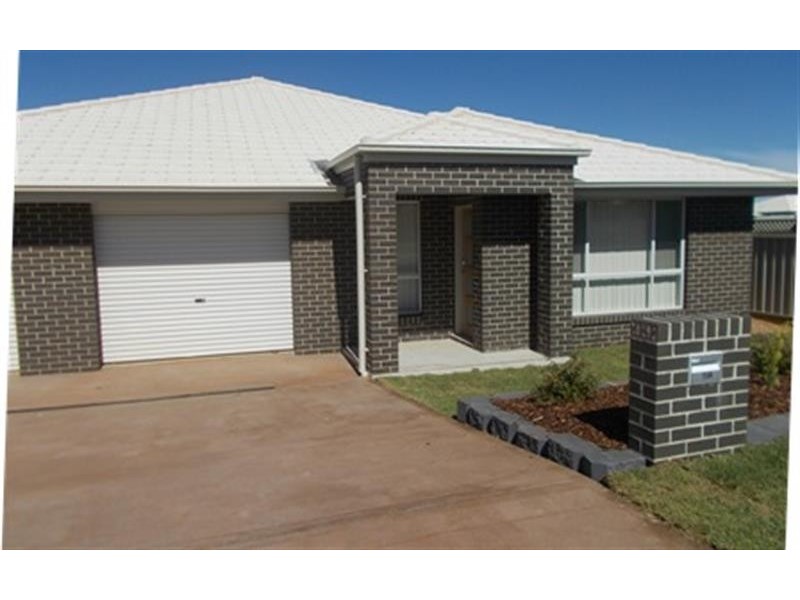 11A Apsley Ct, Dubbo NSW 2830
