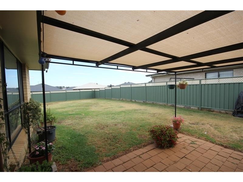 21 Dunheved Cir, Dubbo NSW 2830