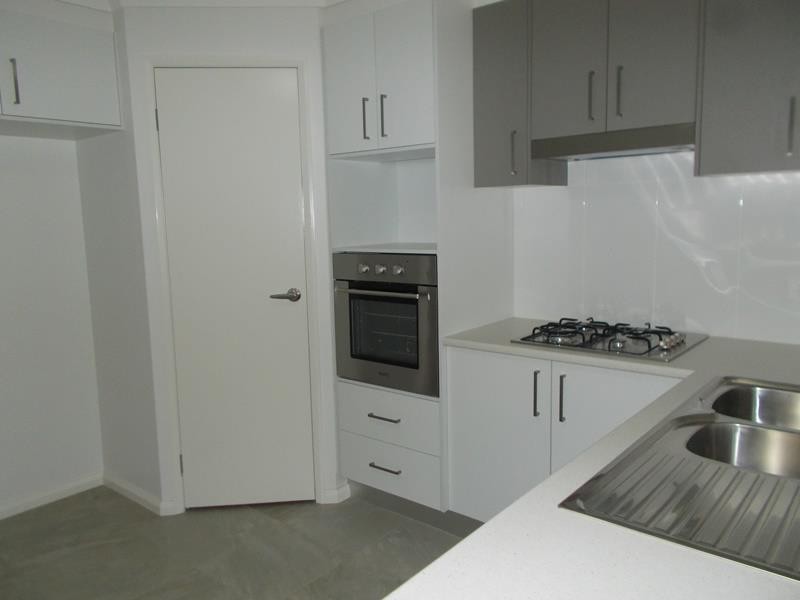 34B Lansdowne Dr, Dubbo NSW 2830