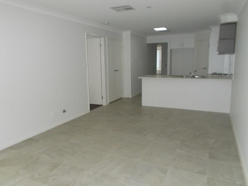 34B Lansdowne Dr, Dubbo NSW 2830