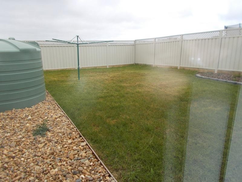 34B Lansdowne Dr, Dubbo NSW 2830