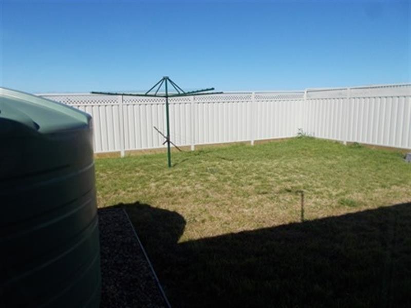 30B Lansdowne Dr, Dubbo NSW 2830