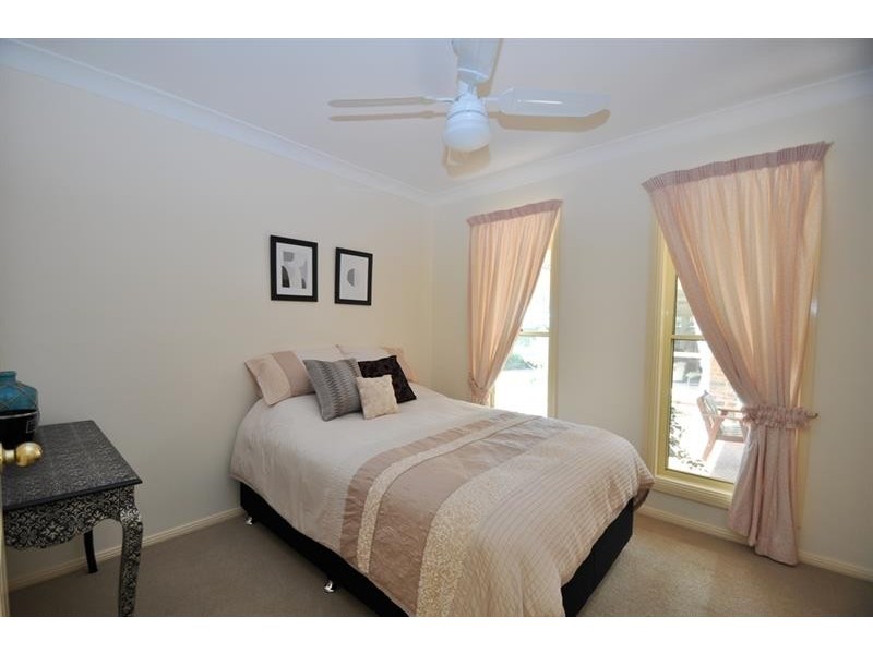 15 Christie  Cl, Dubbo NSW 2830