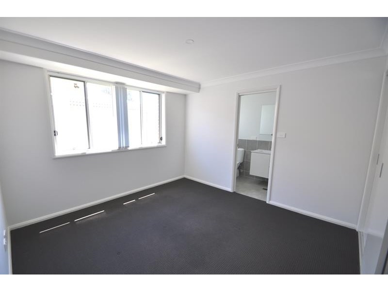 51B Champagne Dr, Dubbo NSW 2830