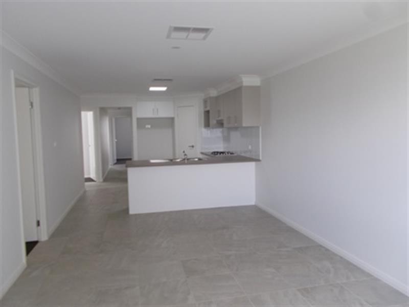 15A Lansdowne Dr, Dubbo NSW 2830