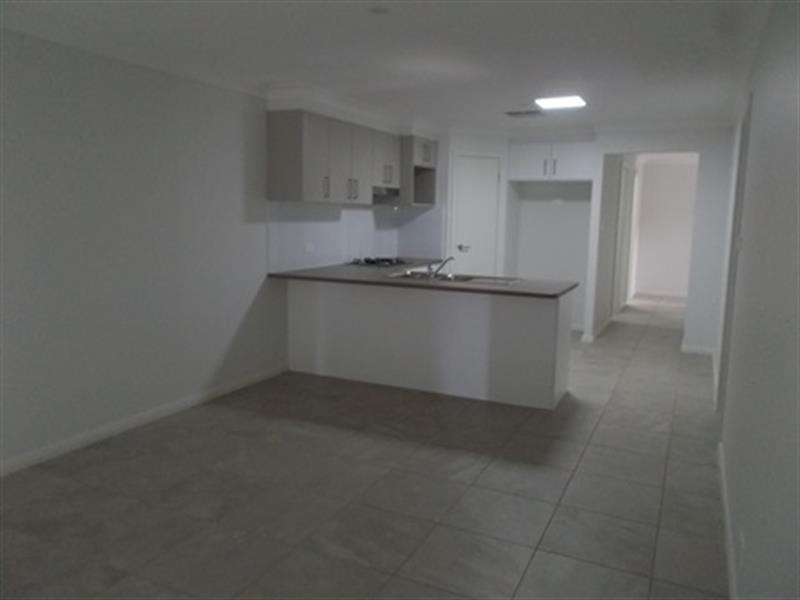 15A Lansdowne Dr, Dubbo NSW 2830