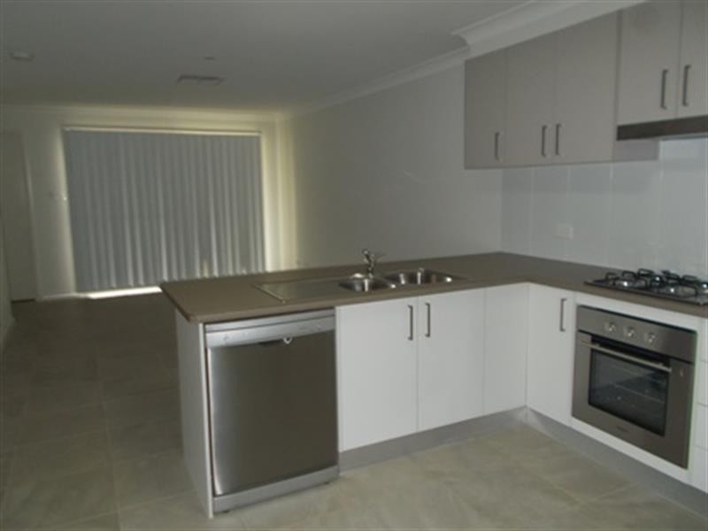 15A Lansdowne Dr, Dubbo NSW 2830