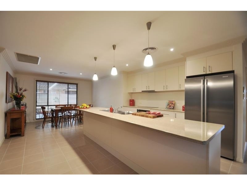 34  William Farrer  Dr, Dubbo NSW 2830