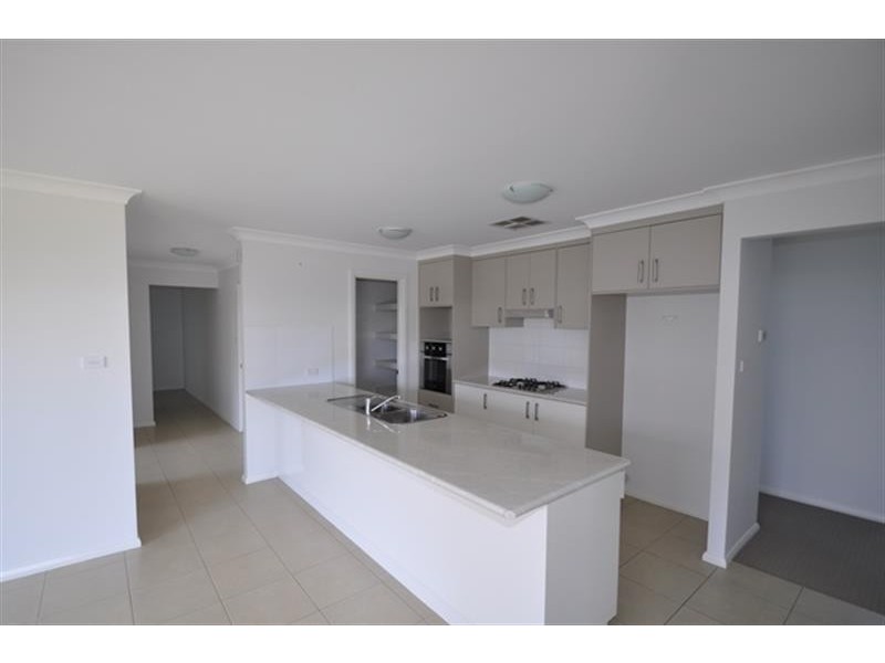 2 Argyle Ave, Dubbo NSW 2830