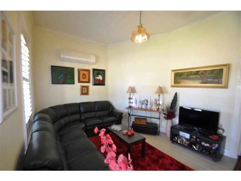 12 Derribong St, Trangie NSW 2823