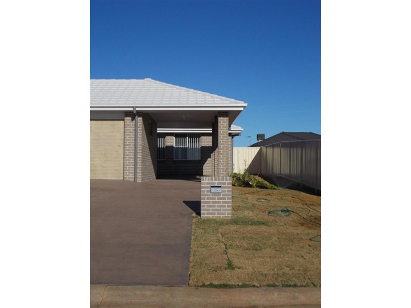 9B Mortlock Ave, Dubbo NSW 2830