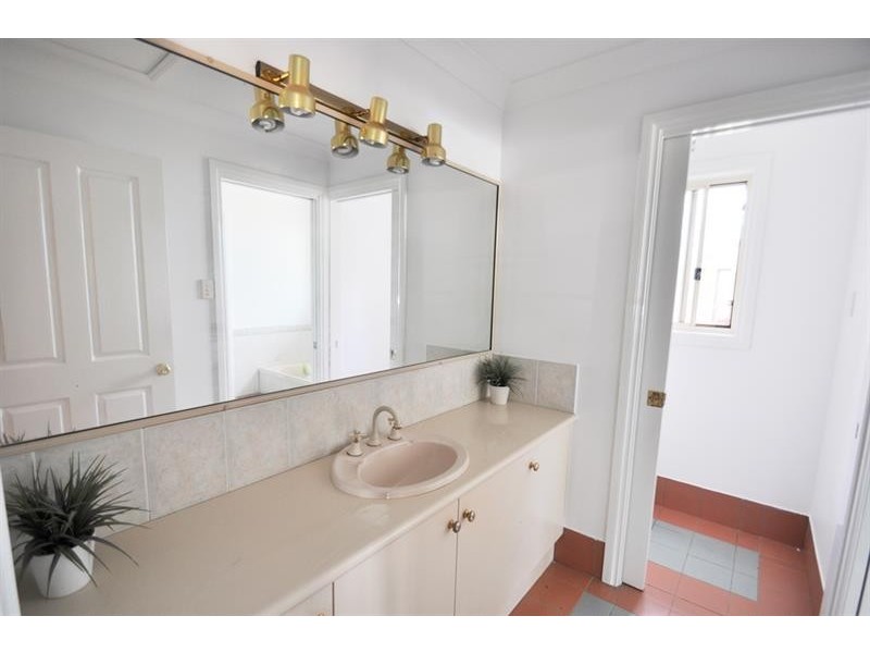 28 Websdale Dr, Dubbo NSW 2830