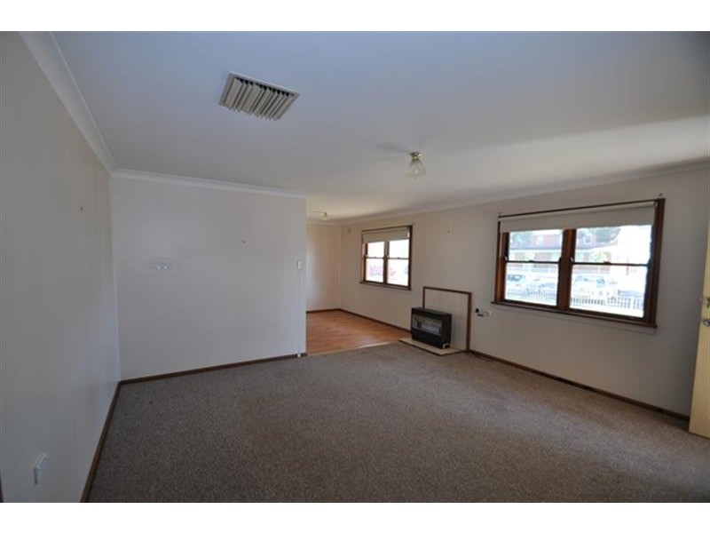 12 Meringo St, Narromine NSW 2821