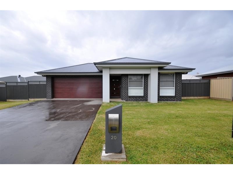 20 Hammond St, Dubbo NSW 2830