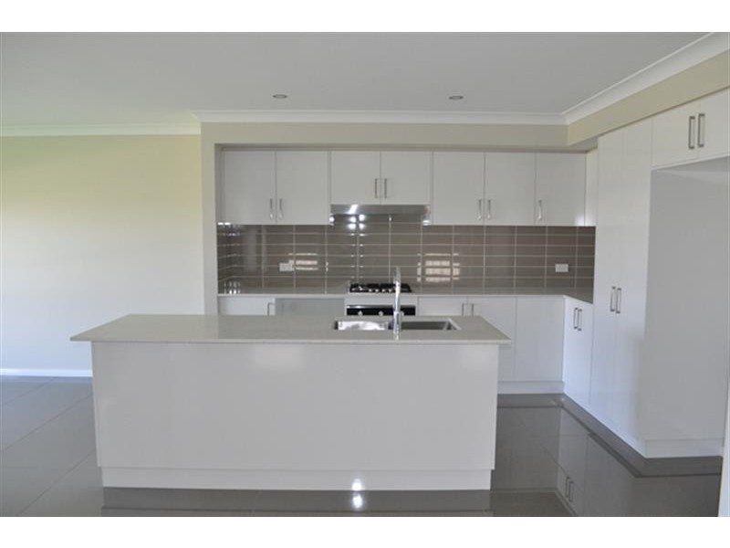 11 Ebor Way, Dubbo NSW 2830