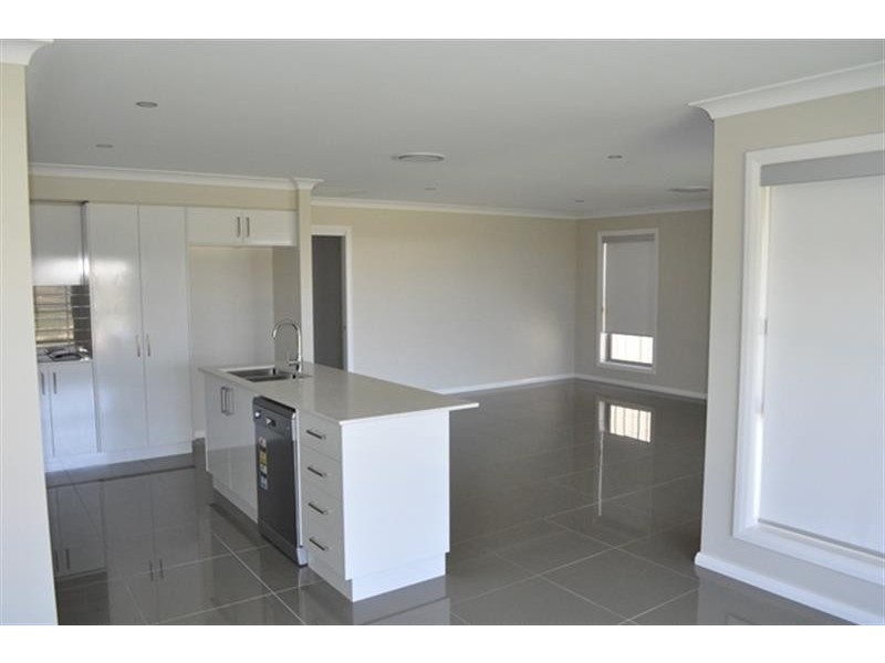11 Ebor Way, Dubbo NSW 2830