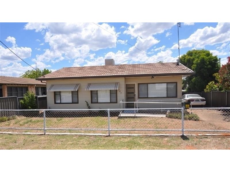 365 Fitzroy St, Dubbo NSW 2830