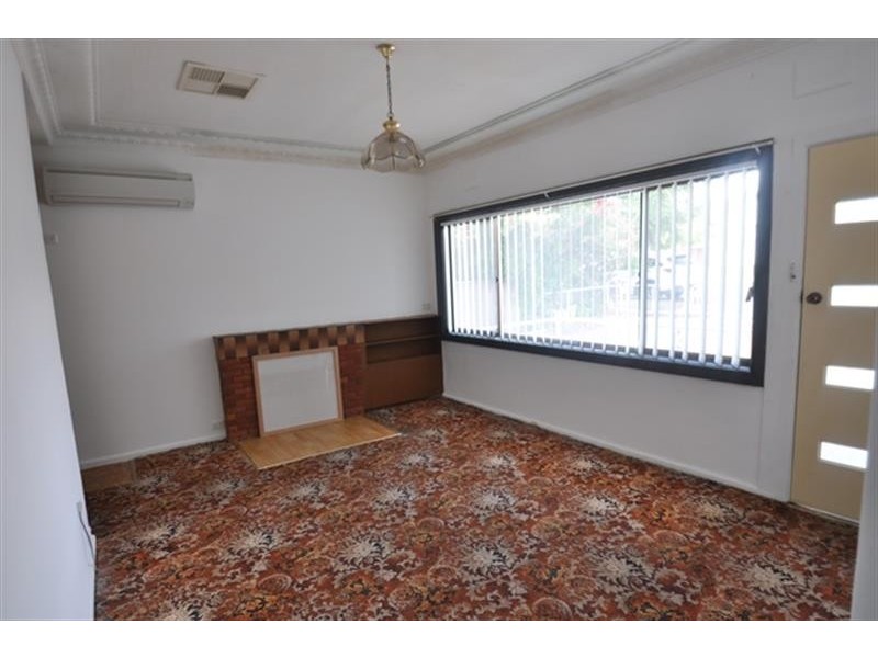 365 Fitzroy St, Dubbo NSW 2830