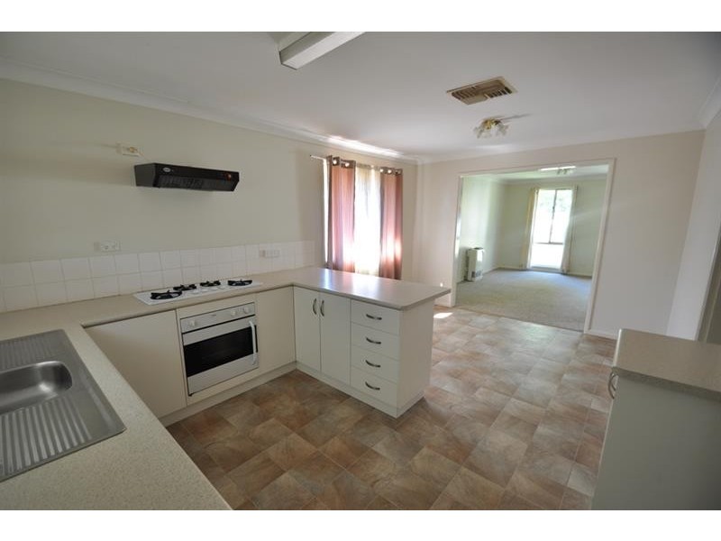 24 Springfield Way, Dubbo NSW 2830