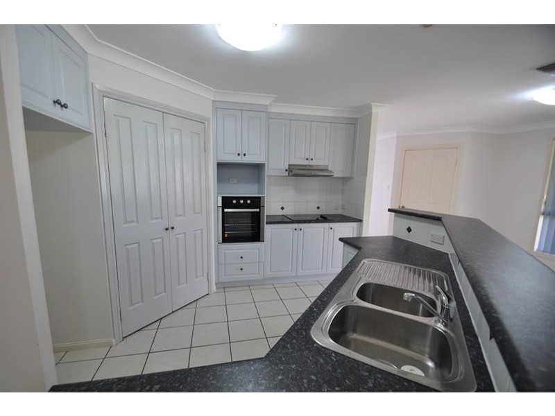 9  Cronin Pl, Dubbo NSW 2830